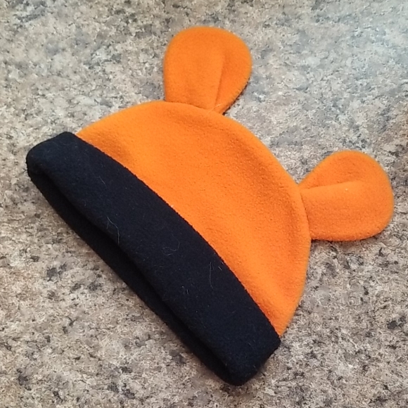 Baby hats Gap and Disney - Picture 2 of 5